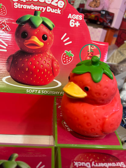 Strawberry 🍓 Duck 🐥squeeeze 1PC