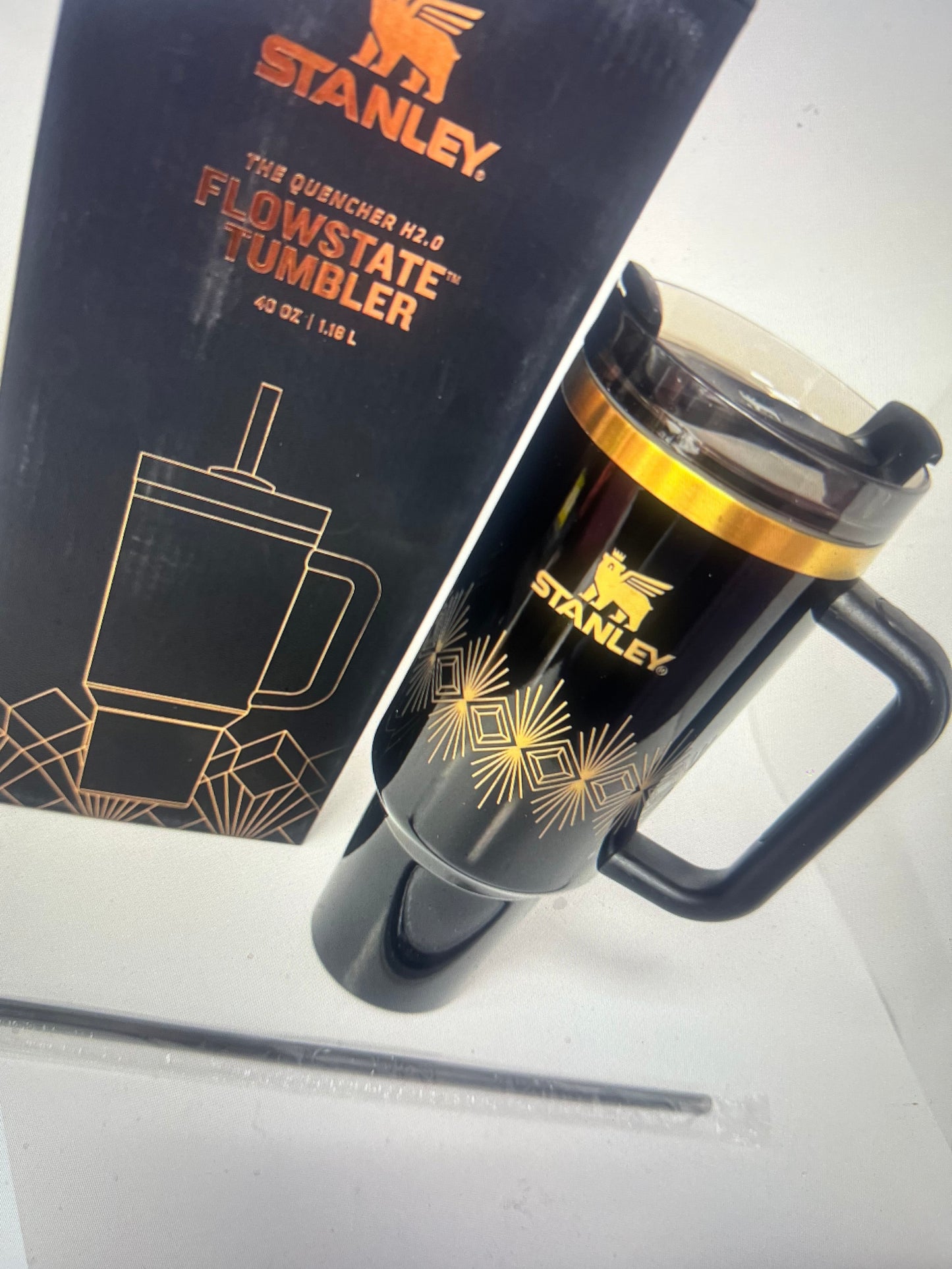 Stanley 40 oz Quencher H20 tumbler black Gold Art Deco Flowstate.