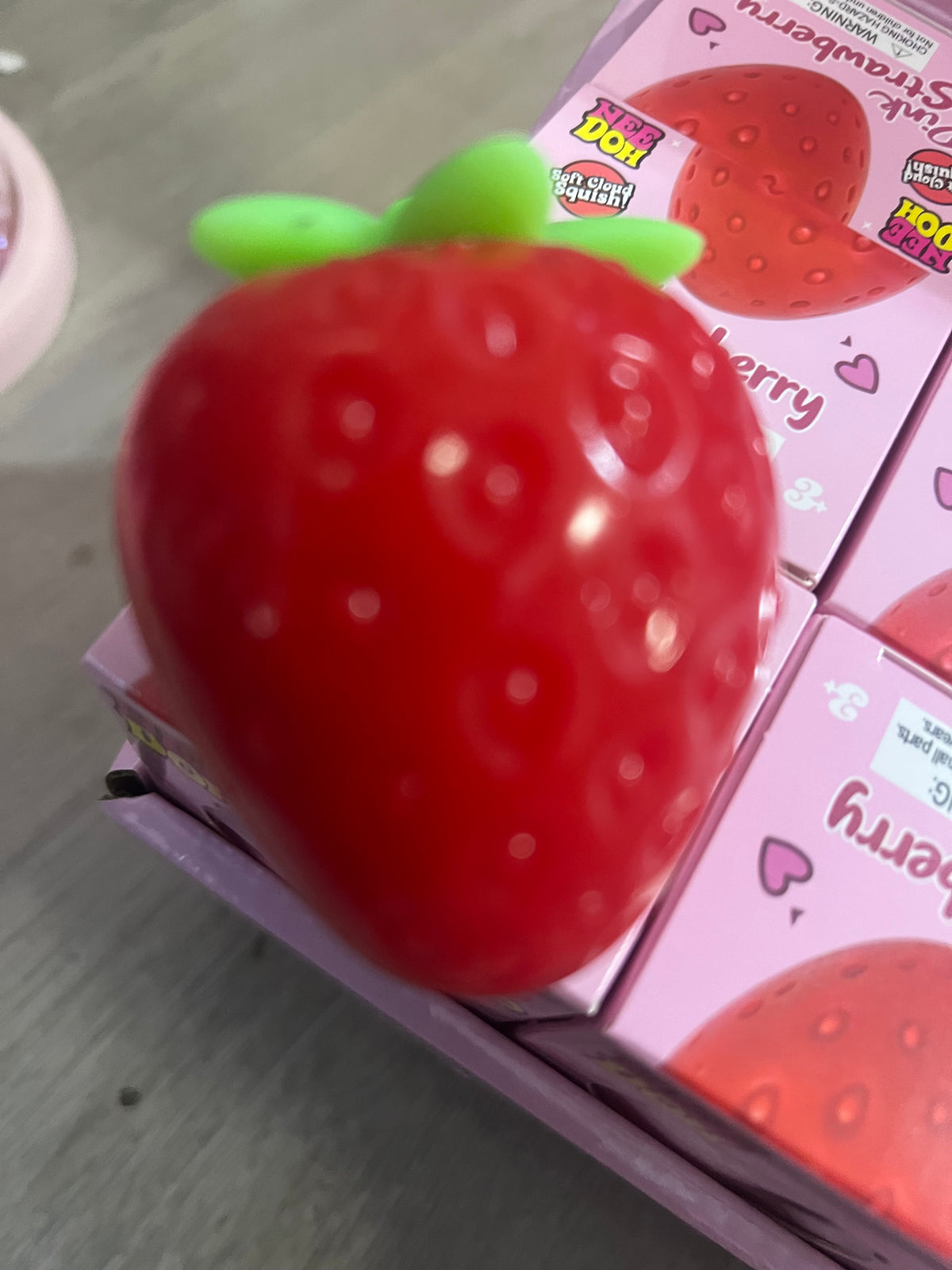 Pink & red strawberry 🍓